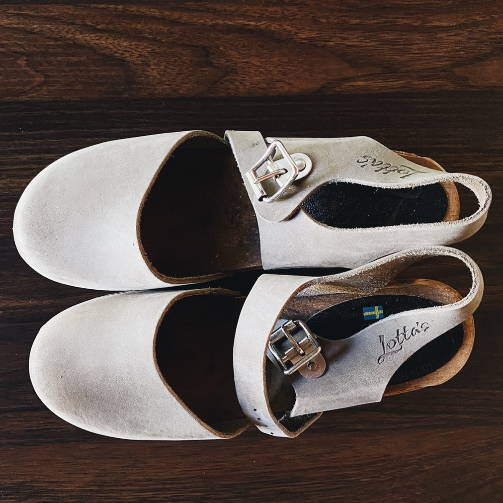 Lotta Clogs